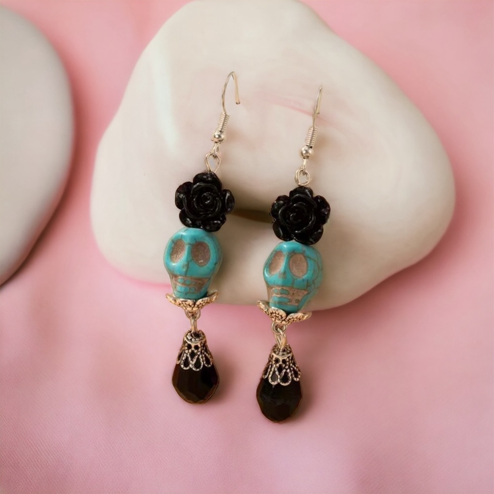 Exquisite Black Flower & Teal Blue Skull Design Dangle Earrings‎ Alloy Jewelry